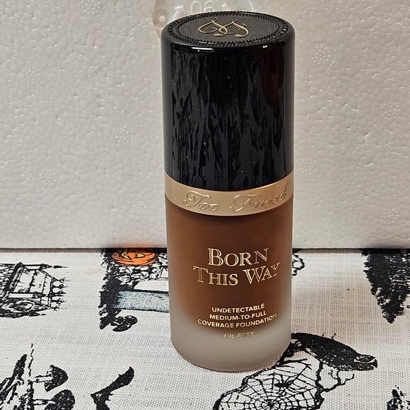 Too Faced Born This Way Oil-Free Foundation 1 oz / 30 ml - Cocoa - Picture 3 of 9